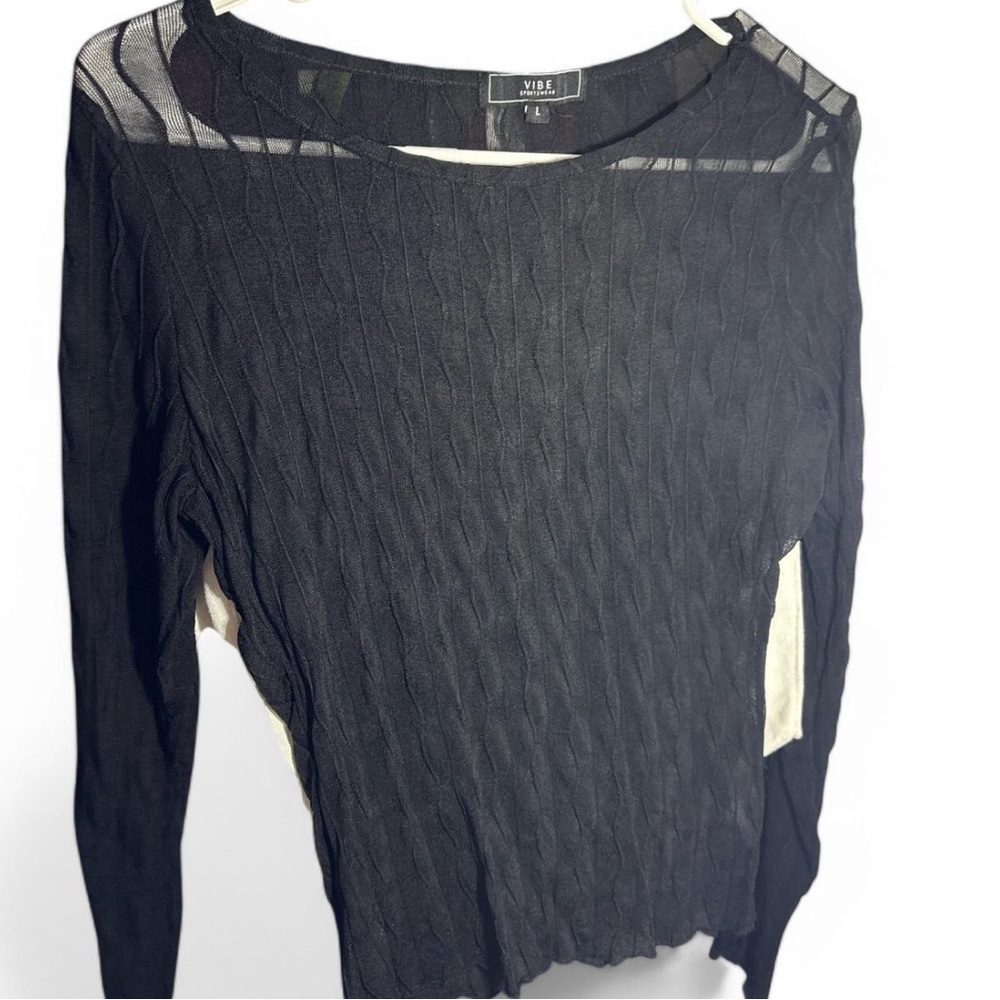 Vibe Black Women's Top